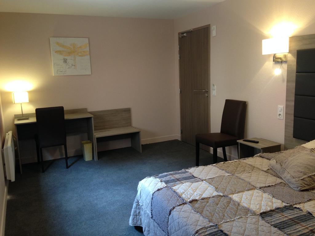 Auberge du Cheval Blanc Logis Chamouilley Chambre photo